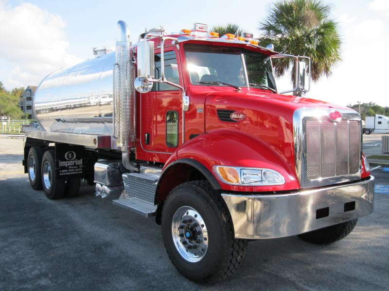 5000 Gallon Septic and Grease Trap Cleaning Truck